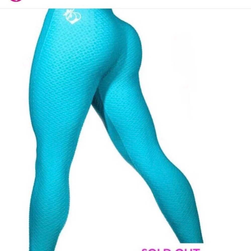 ISO Brazilian scrunch style leggings